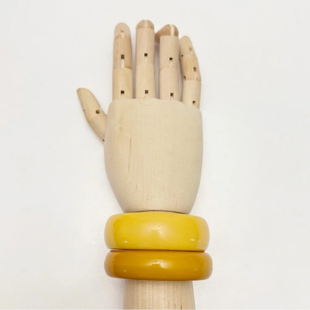 Vintage Set of 2 Butterscotch Yellow Bakelite Bangle Bracelets TESTED